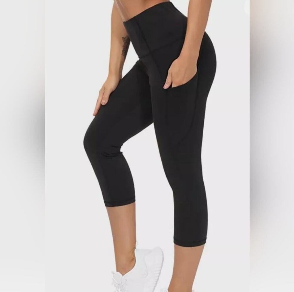 Cali Active Cropped Moto Leggings